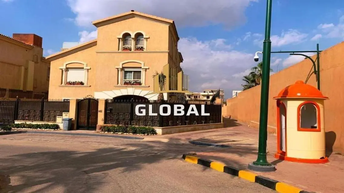 شقة فاخرة في منطقة لايك ديسكت مع كافة المرافق