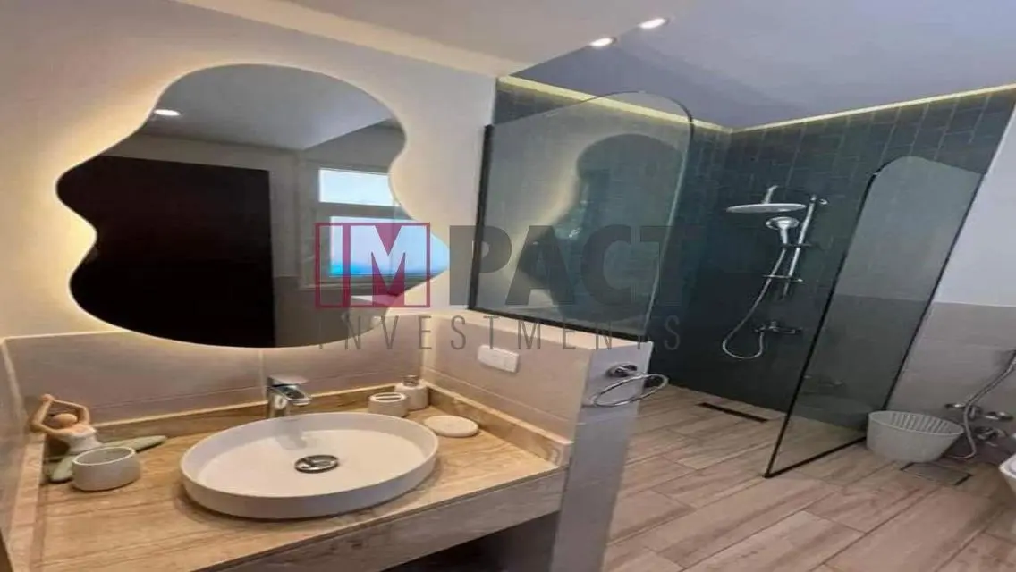 Luxury Villa For Sale with 500 Sqm Space and Various Amenities