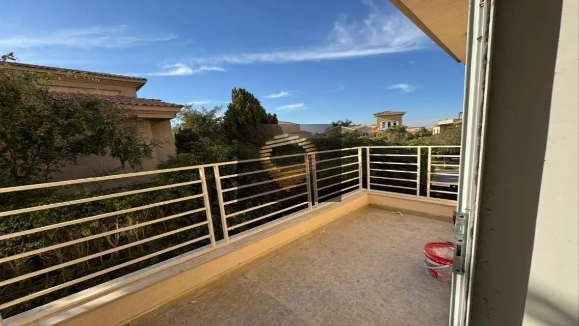 Luxury Villa with Complete Amenities in Prime Location