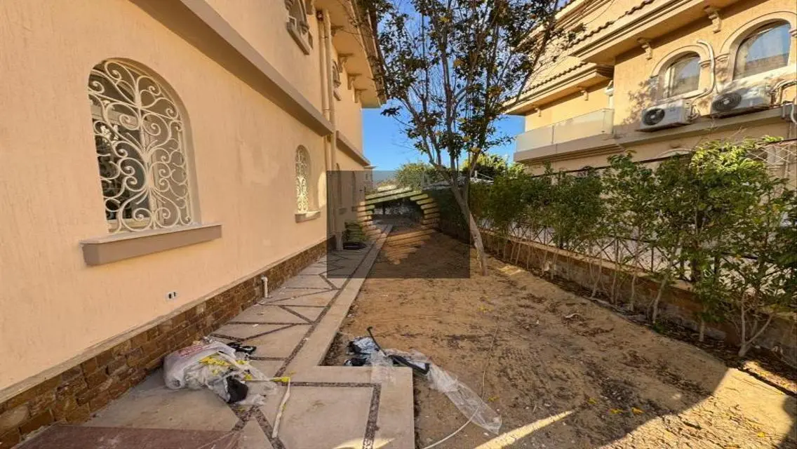 Luxury Villa with Complete Amenities in Prime Location