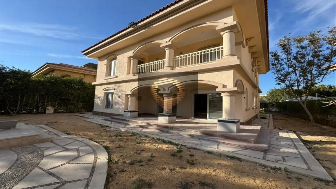 Luxury Villa with Complete Amenities in Prime Location