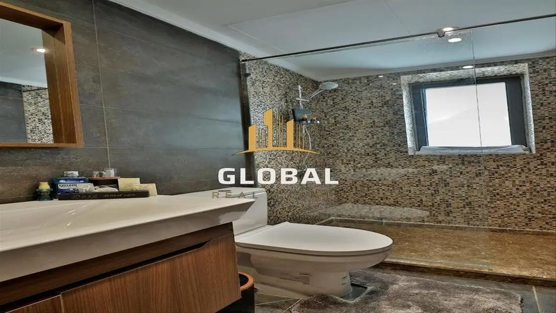 Luxury Apartment for Rent at Code Lake 311 with Stunning View