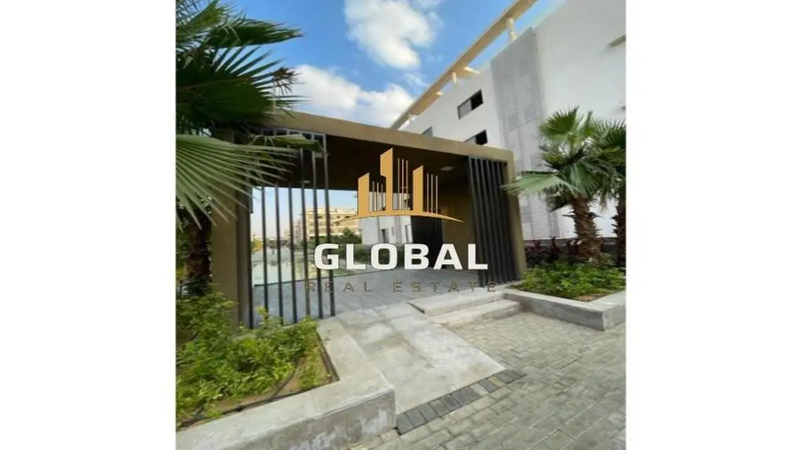 Apartment for Sale in Lake 142 at an Attractive Price