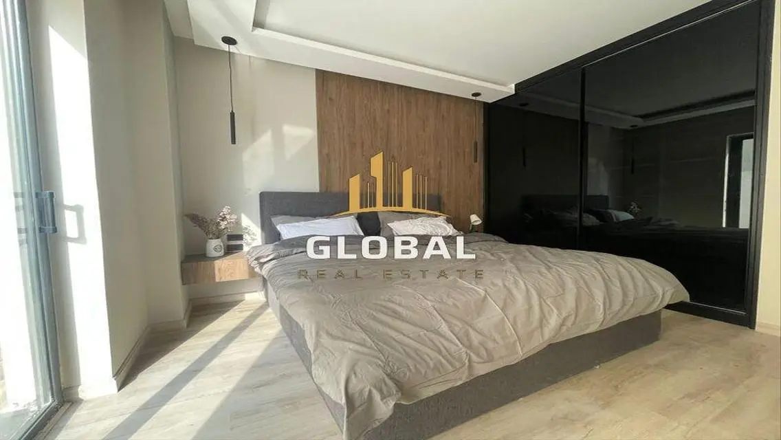 Apartment for Sale in Lake 142 at an Attractive Price
