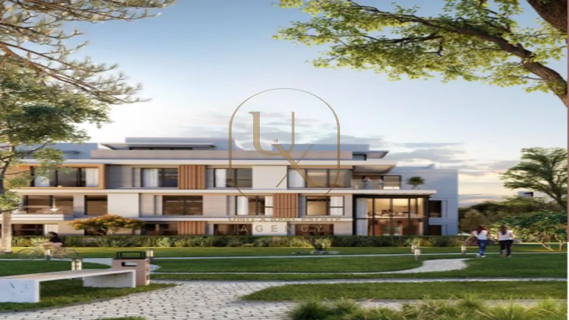 Stunning Villa in a Prime Location with Private Pool and Garden