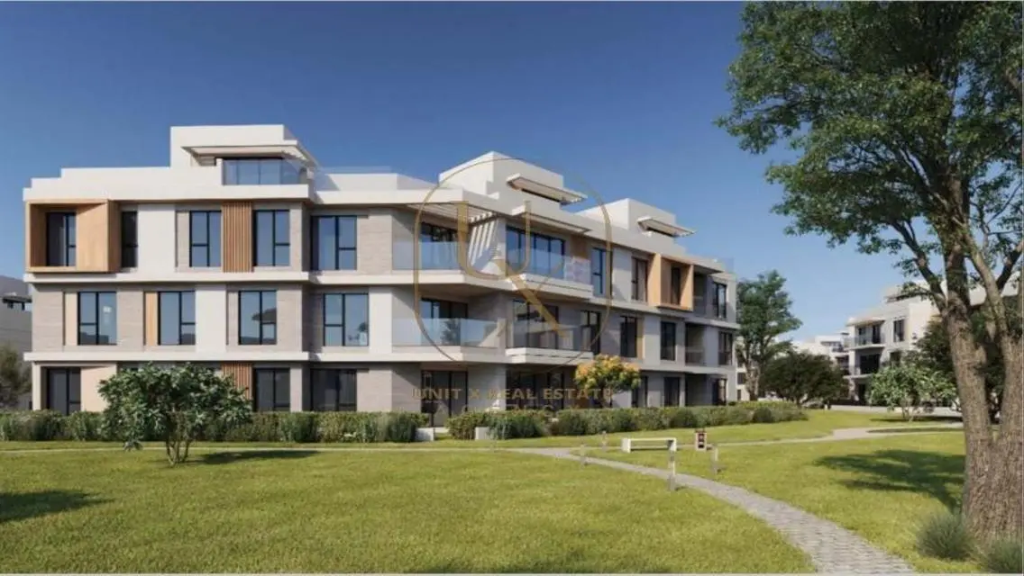 Stunning Villa in a Prime Location with Private Pool and Garden