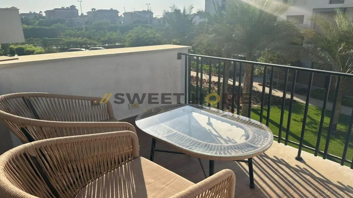 Spacious Apartment for Sale - 2300 sqm in 2010