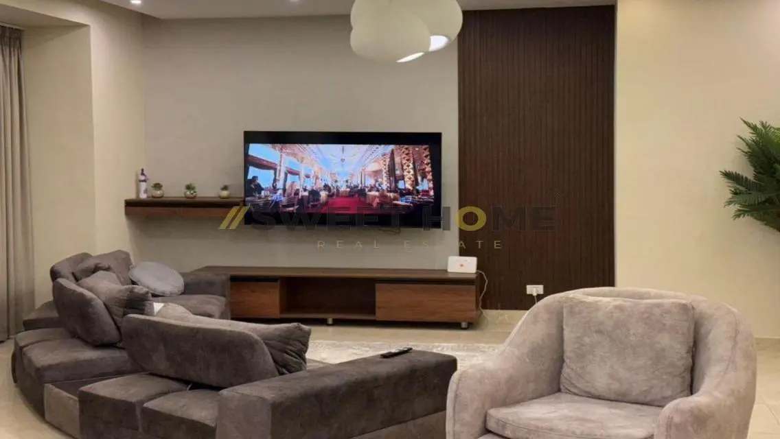 Spacious Apartment for Sale - 2300 sqm in 2010