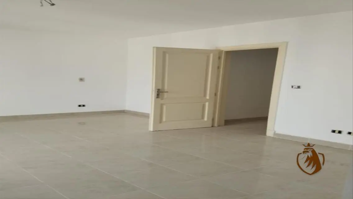 Luxurious Apartment for Rent with Spacious Area