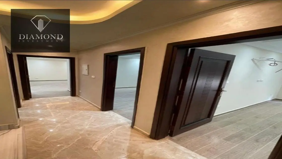 Luxury Apartment for Sale by the Lakes