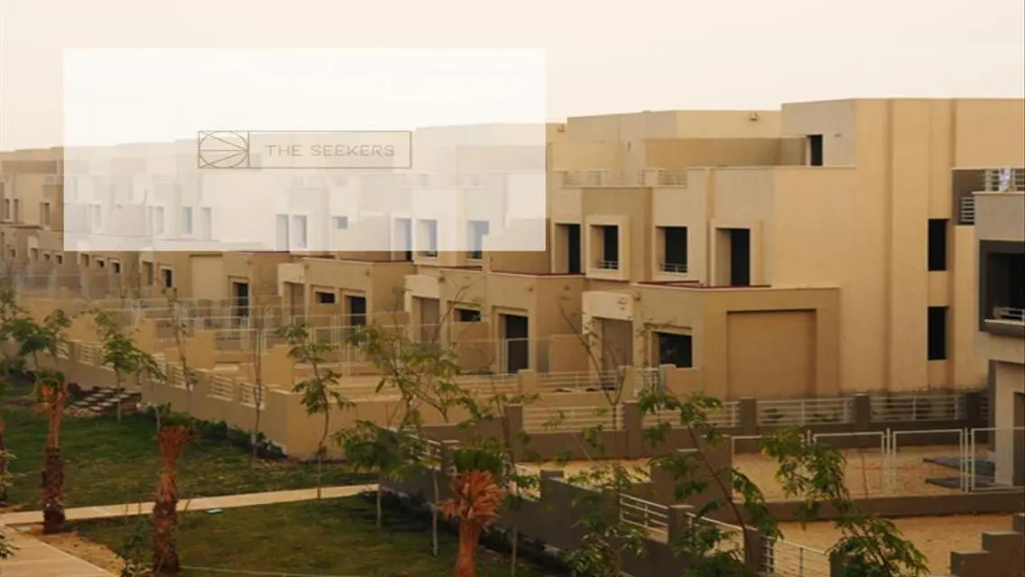 فيلا فاخرة بمساحة واسعة للبيع