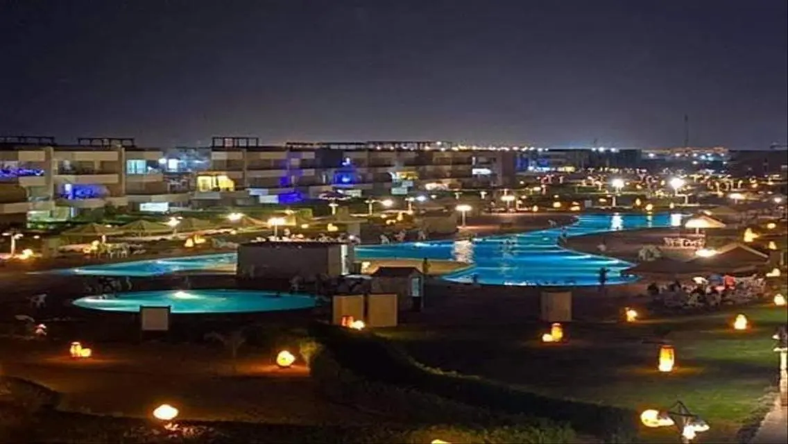 Luxurious Apartment in Major Lakes City