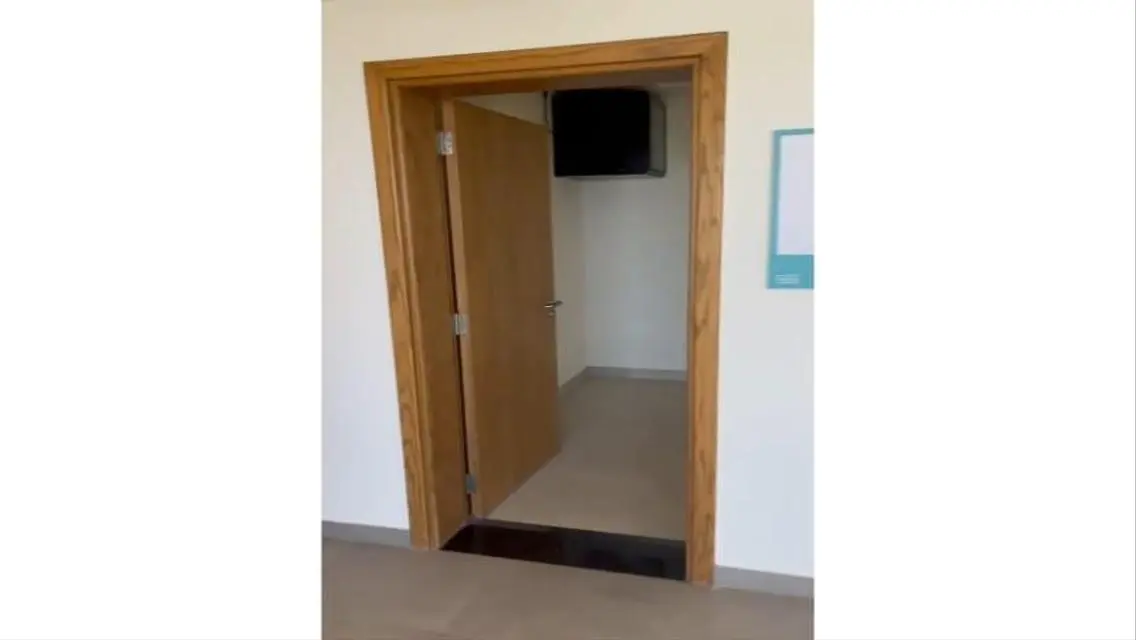 عيادة طبية للإيجار في ويست تاون - موقع متميز