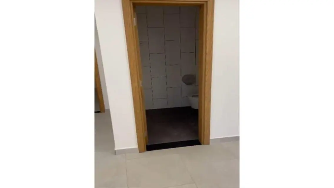 Medical Clinic for Rent in West Town - New Building