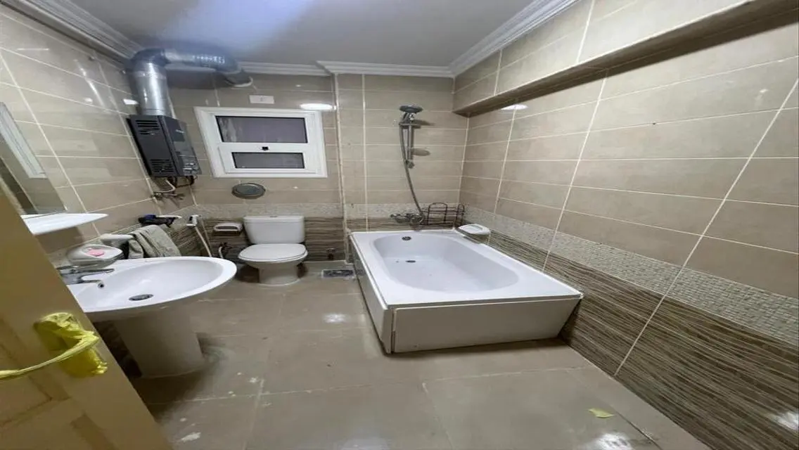 Stunning Apartment for Rent - 162 sqm with Balcony and Premium Amenities