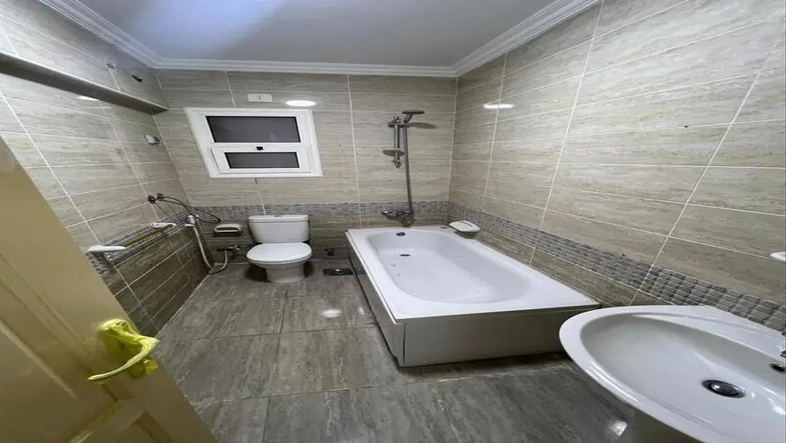 Stunning Apartment for Rent - 162 sqm with Balcony and Premium Amenities