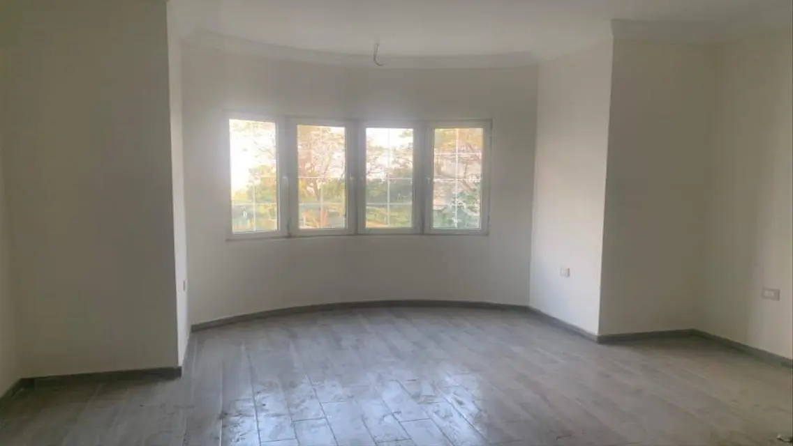 Stunning 227m² Villa for Rent in Mountain View October Park