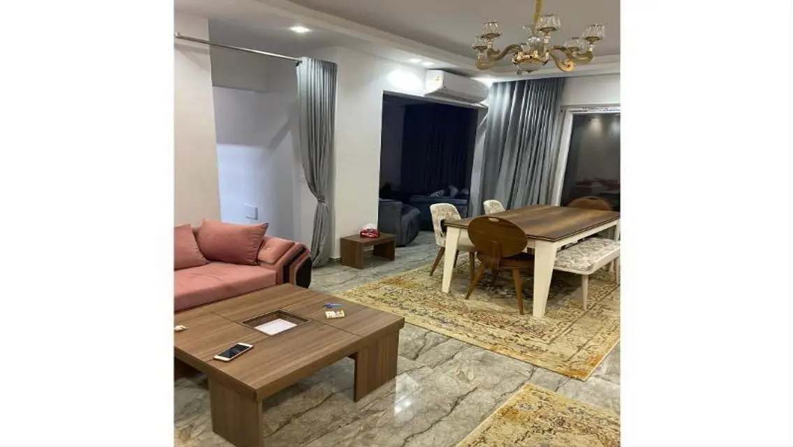 شقة فاخرة للإيجار بمساحة 149 متر