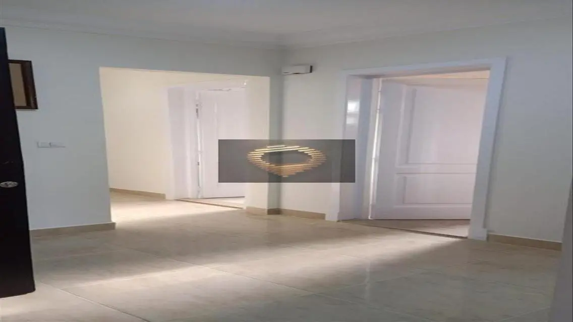 Luxury Apartment 165-B10 with 318 Square Meters