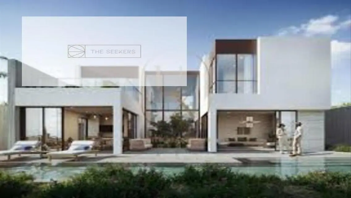 Luxury Apartment with Private Garden and Pool