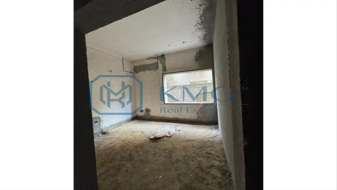 Luxury Apartment for Sale - 189 Sq M with Balcony and Security