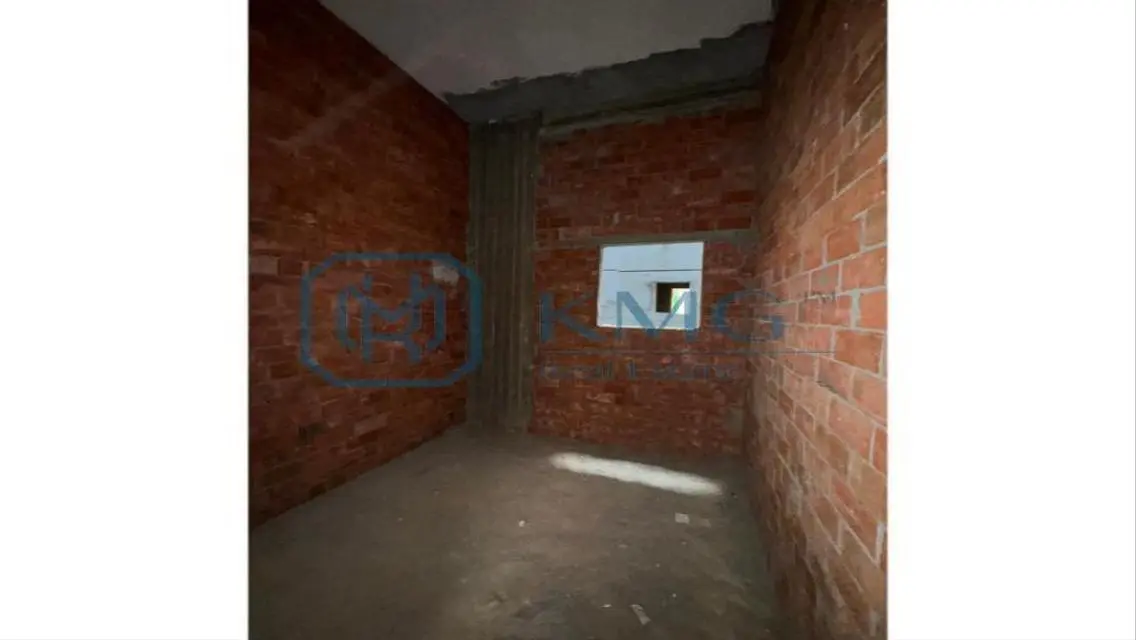 Luxury Apartment for Sale - 189 Sq M with Balcony and Security