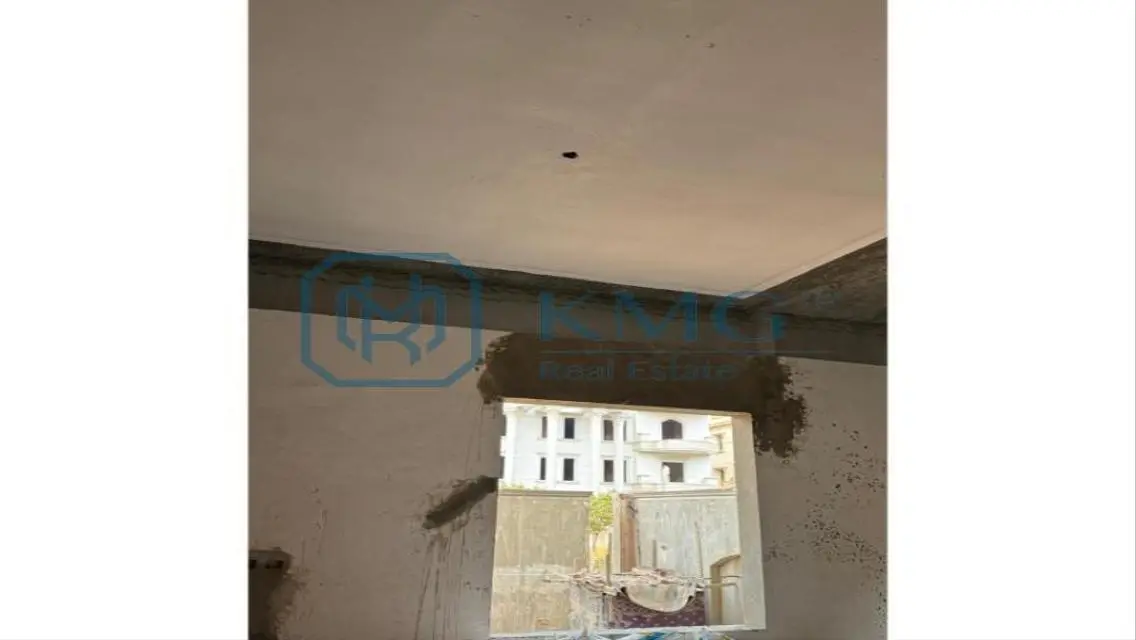 Luxury Apartment for Sale - 189 Sq M with Balcony and Security