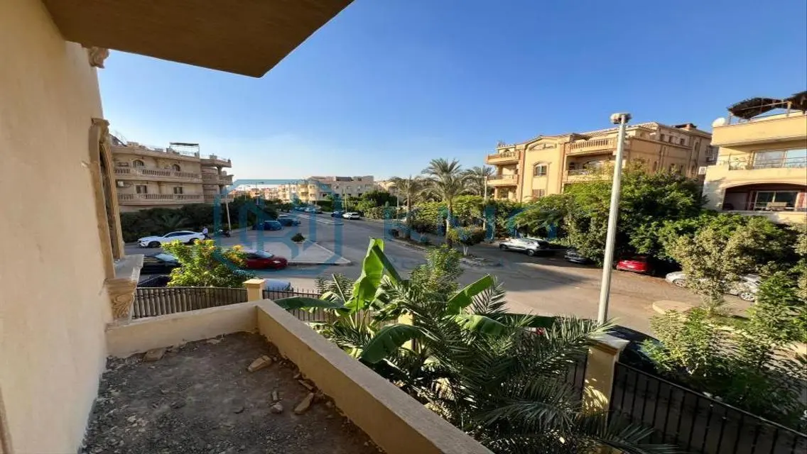 شقة فاخرة بمساحة 320 متر