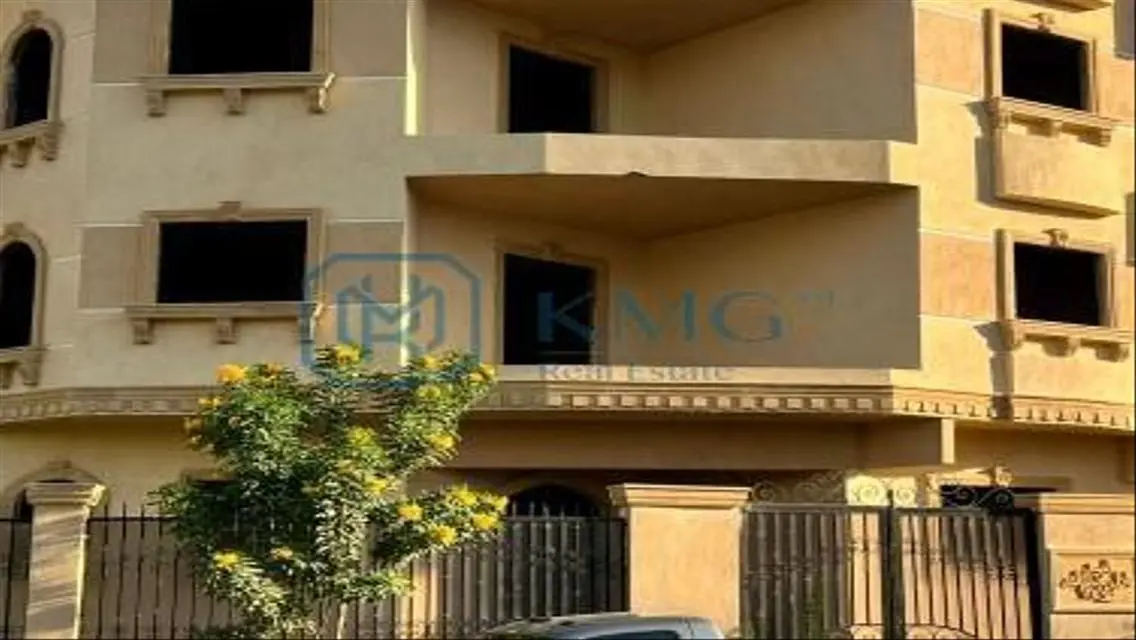شقة فاخرة بمساحة 320 متر