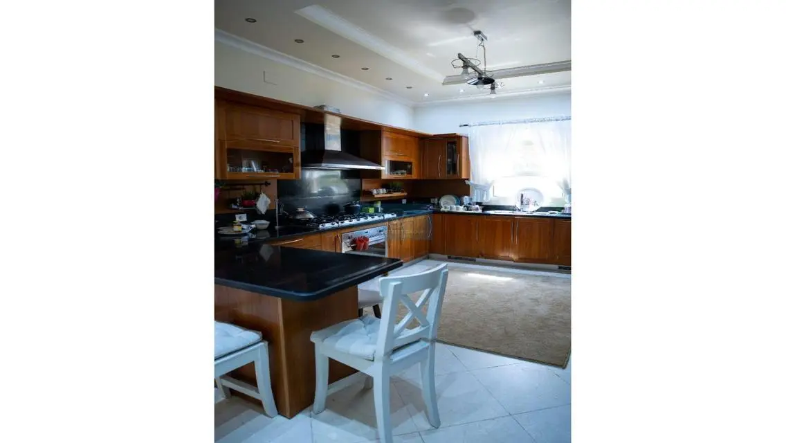 Luxurious Apartment for Rent - 1150 Sq M in Prime Location