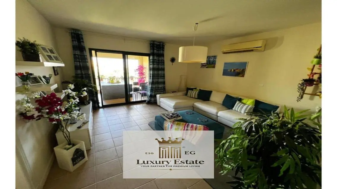 Luxury Furnished Apartment at The Address with Private Garden and Pool