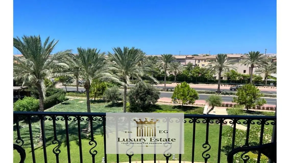Luxury Furnished Apartment at The Address with Private Garden and Pool