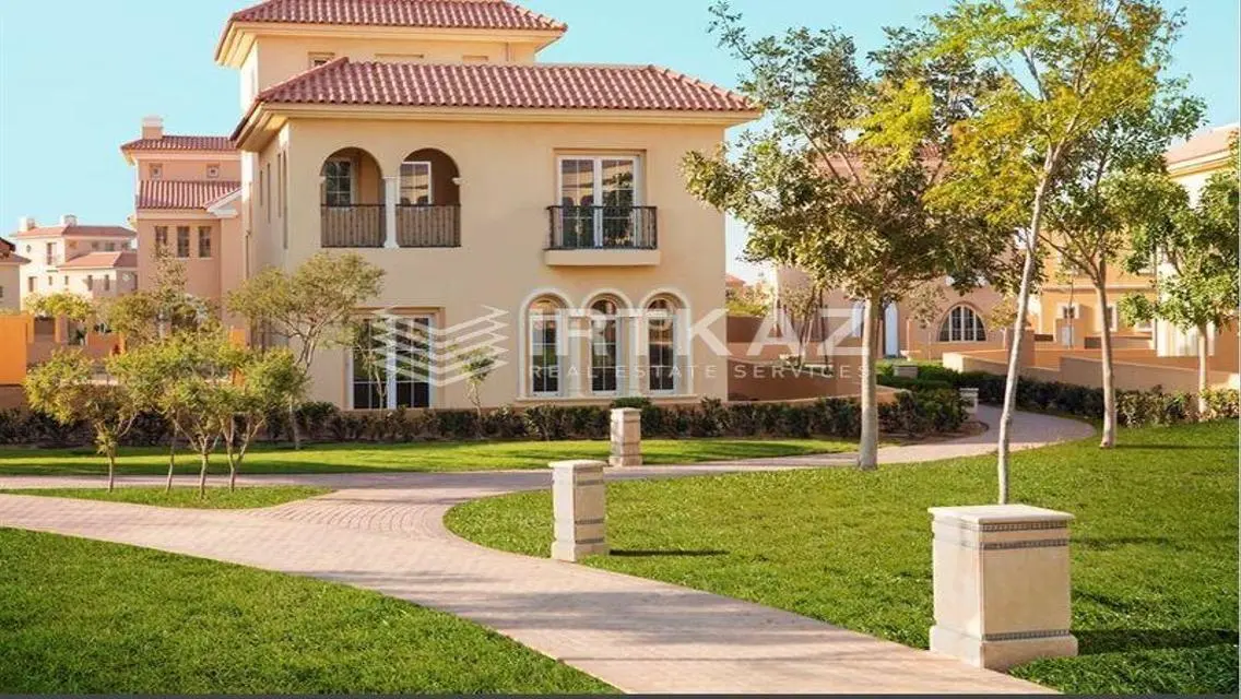 Luxury Apartment for Sale with Stunning Lake View