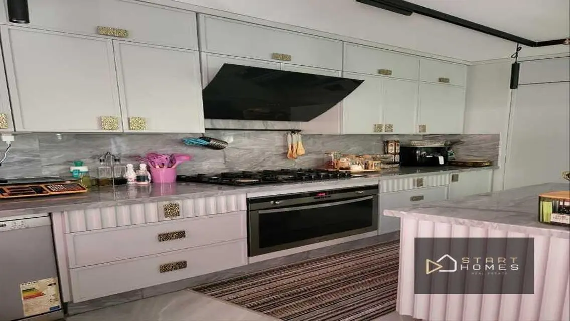 Luxury Apartment with Balcony and Security Guard in Prime Location