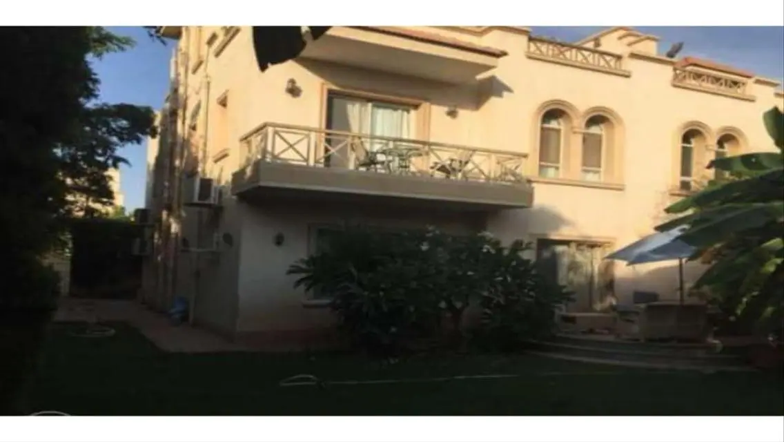 توأم مفروش بالكامل للإيجار في كمبوند جرينز