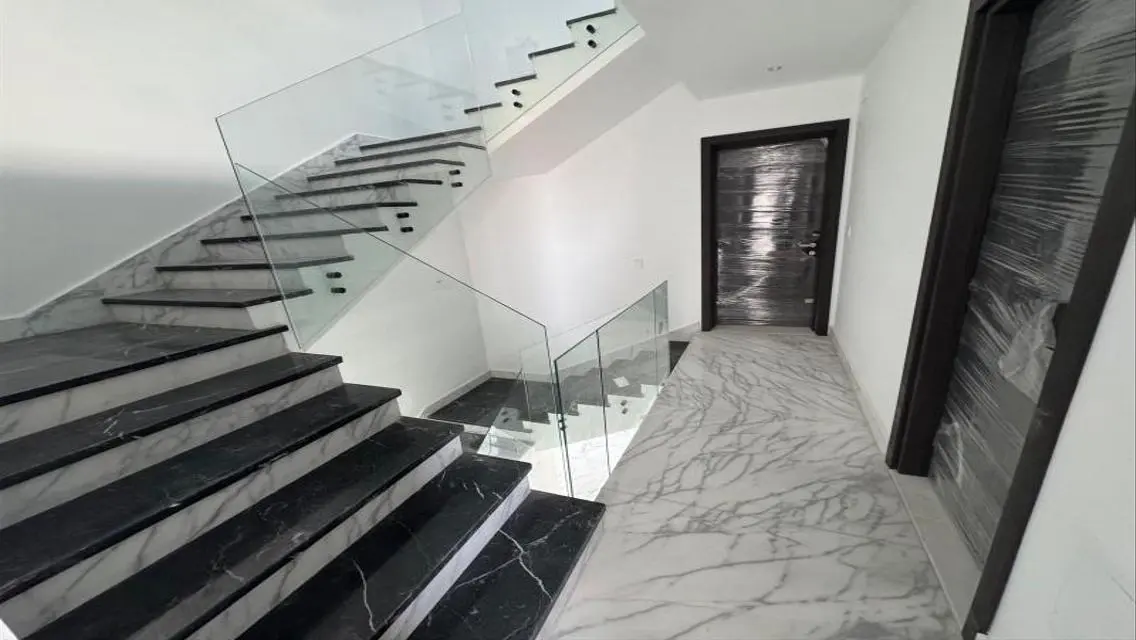 Luxury Property with Study Room for Sale