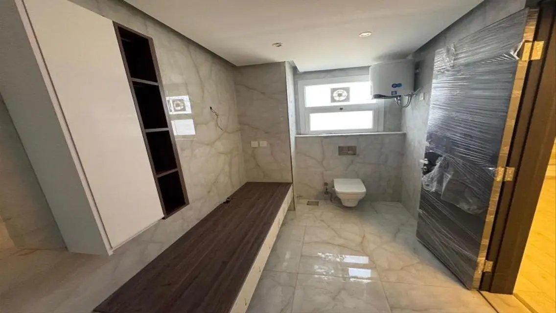 Luxury Property with Study Room for Sale