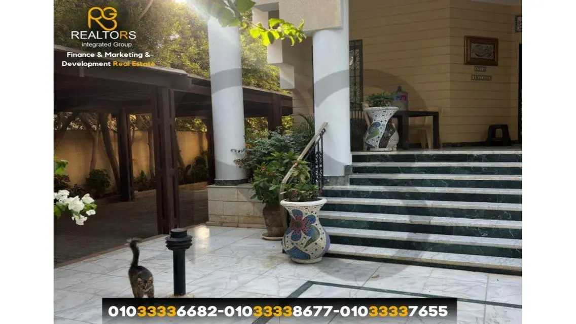 Luxurious 900 sqm Apartment with Premium Amenities