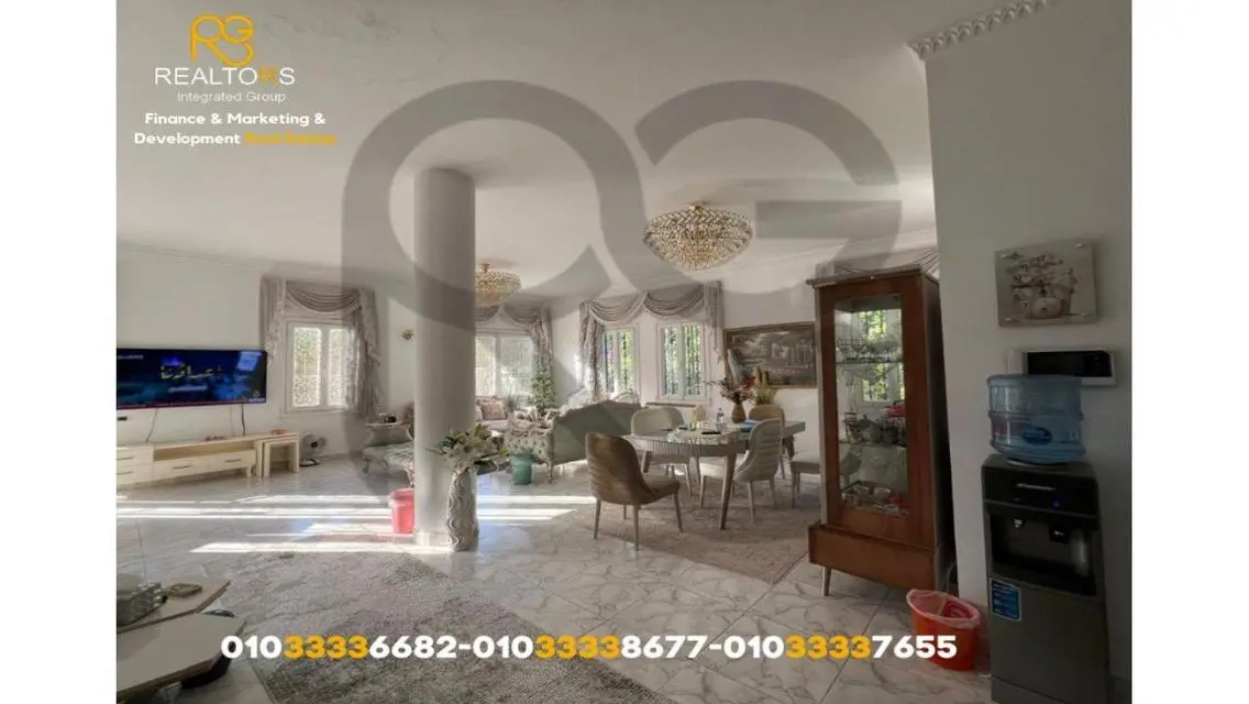 Luxurious 900 sqm Apartment with Premium Amenities