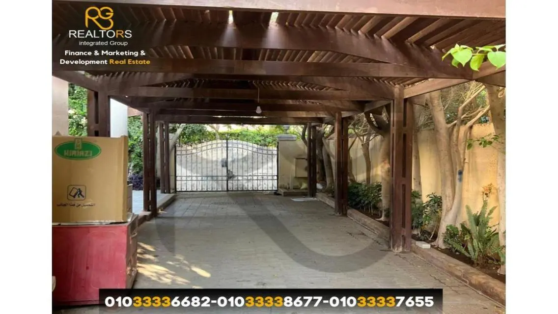 Luxurious 900 sqm Apartment with Premium Amenities