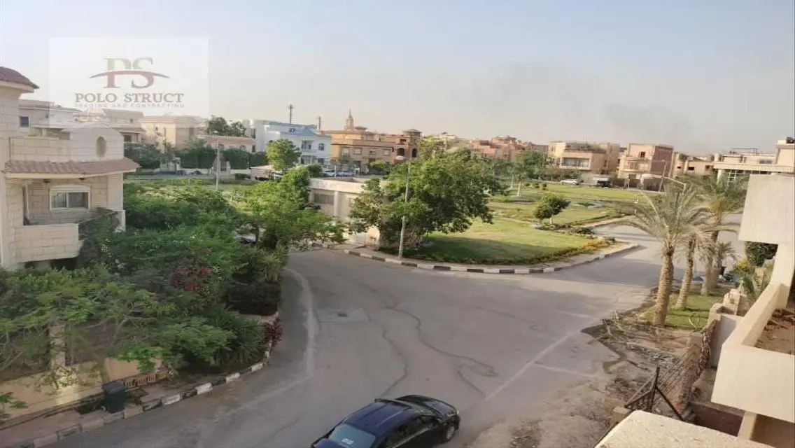 فيلا فاخرة مع حديقة ومسبح خاص