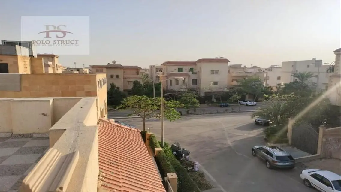 فيلا فاخرة مع حديقة ومسبح خاص