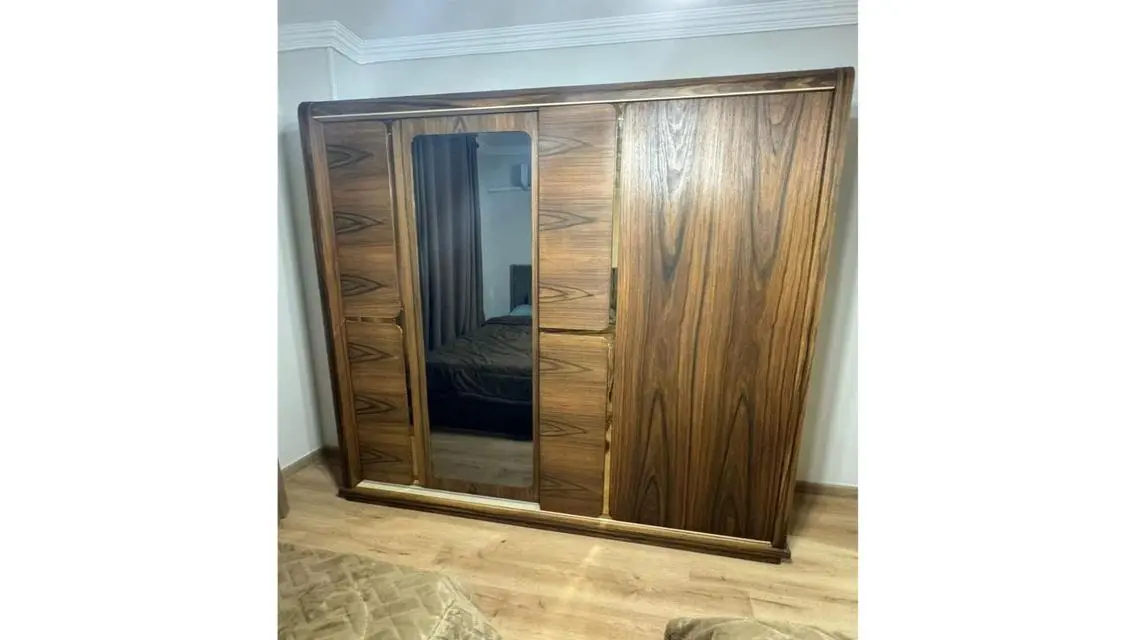 شقة مميزة للبيع بمساحة واسعة
