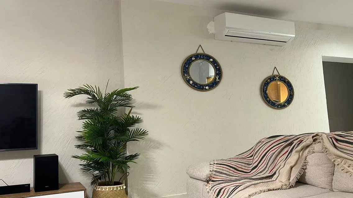 فيلا فاخرة مع مسبح خاص وحديقة خاصة للبيع