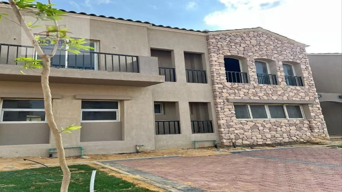 Luxury Villa 260 Meter in Premium Location