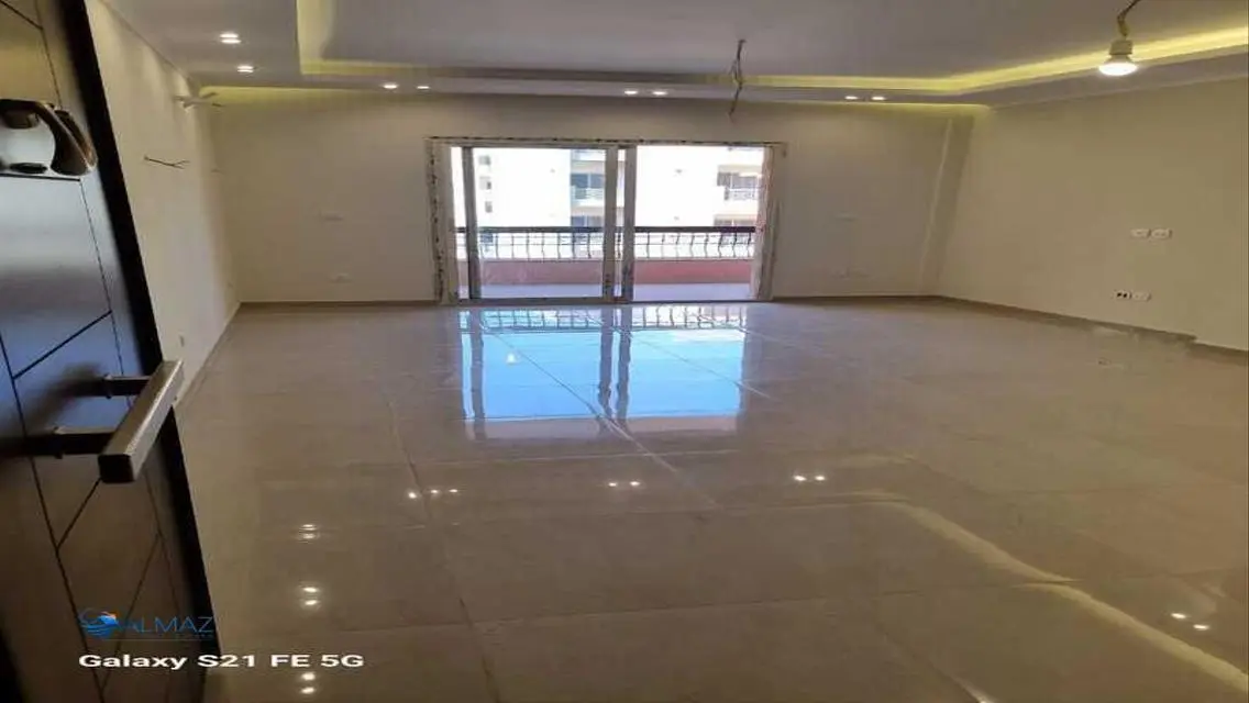 Apartment for Sale at an Attractive Price in a Prime Location