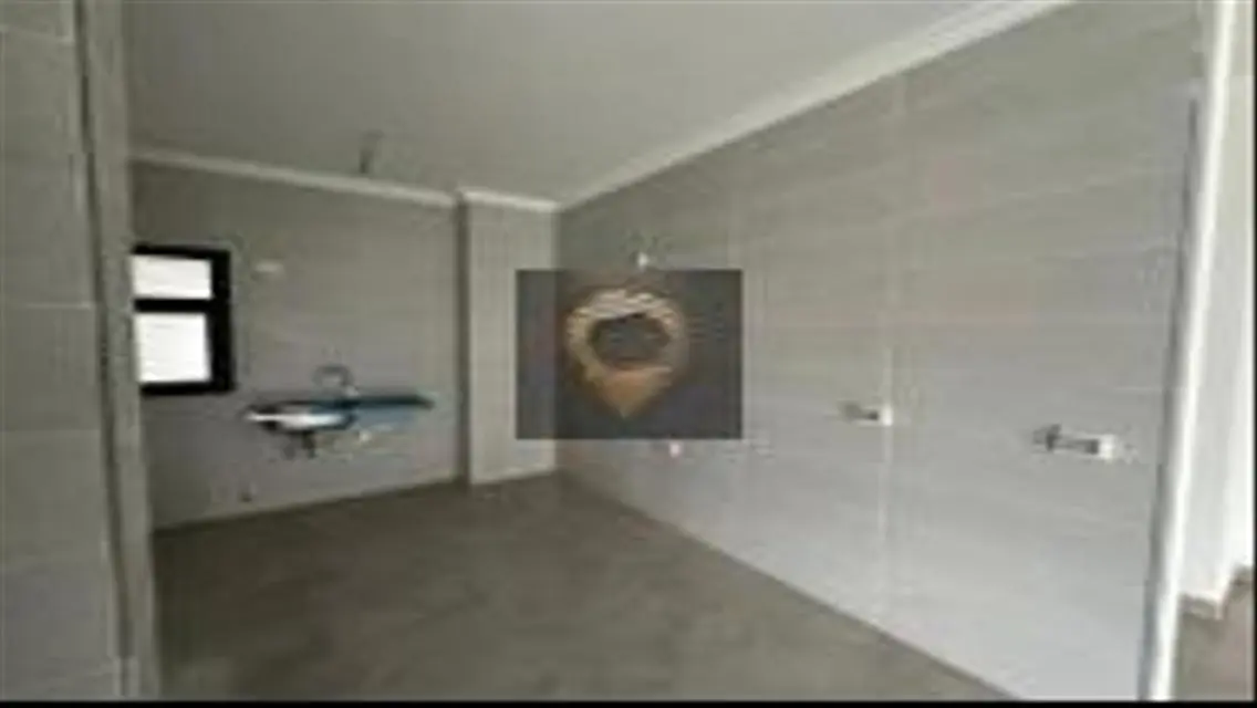 Luxurious 3-Bedroom Apartment in the Heart of the City
