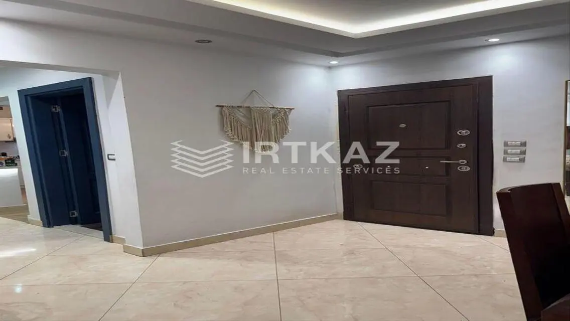 Exceptional 175 sqm Apartment in Prime Location