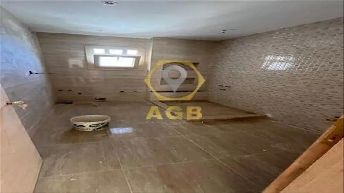 شقة فاخرة مساحتها 170 متر مع حارس أمن