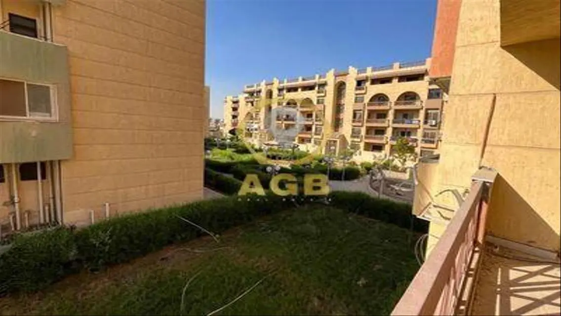 شقة فاخرة مساحتها 170 متر مع حارس أمن